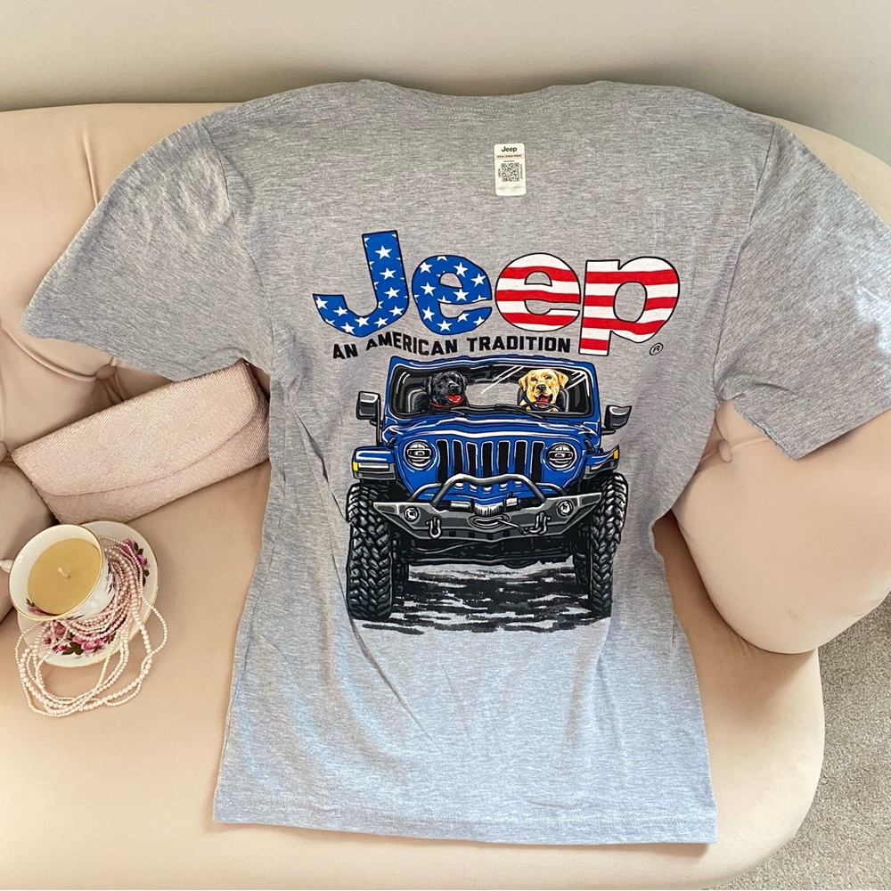 Women’s BRAND NEW- small Jeep T-Shirt